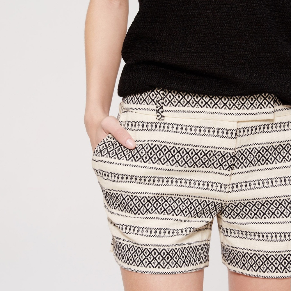 ANNE TAYLOR LOFT THE RIVIERA SHORT